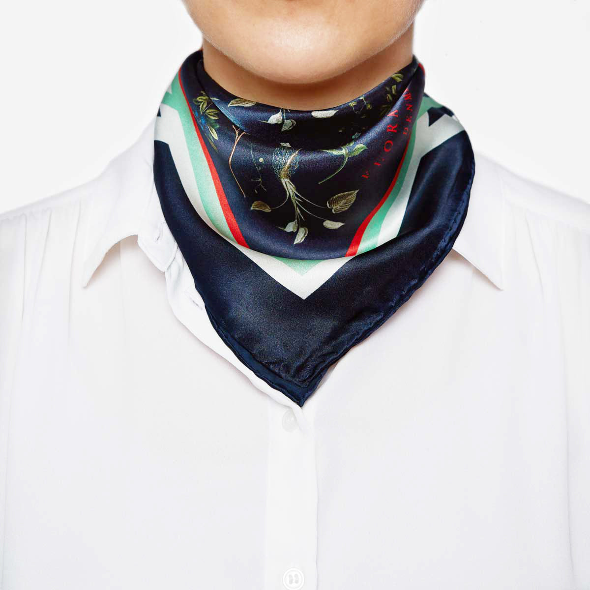 Flora Danica Denmark Flora Winter Garden silketørklæde Small scarf Flora Winter Garden Navy blue