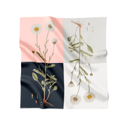 Flora Danica Denmark Four Square Daisy 70 silketørklæde Medium Dobbeltsided scarf Four Square Daisy Pink, Navy, Gray, off-white