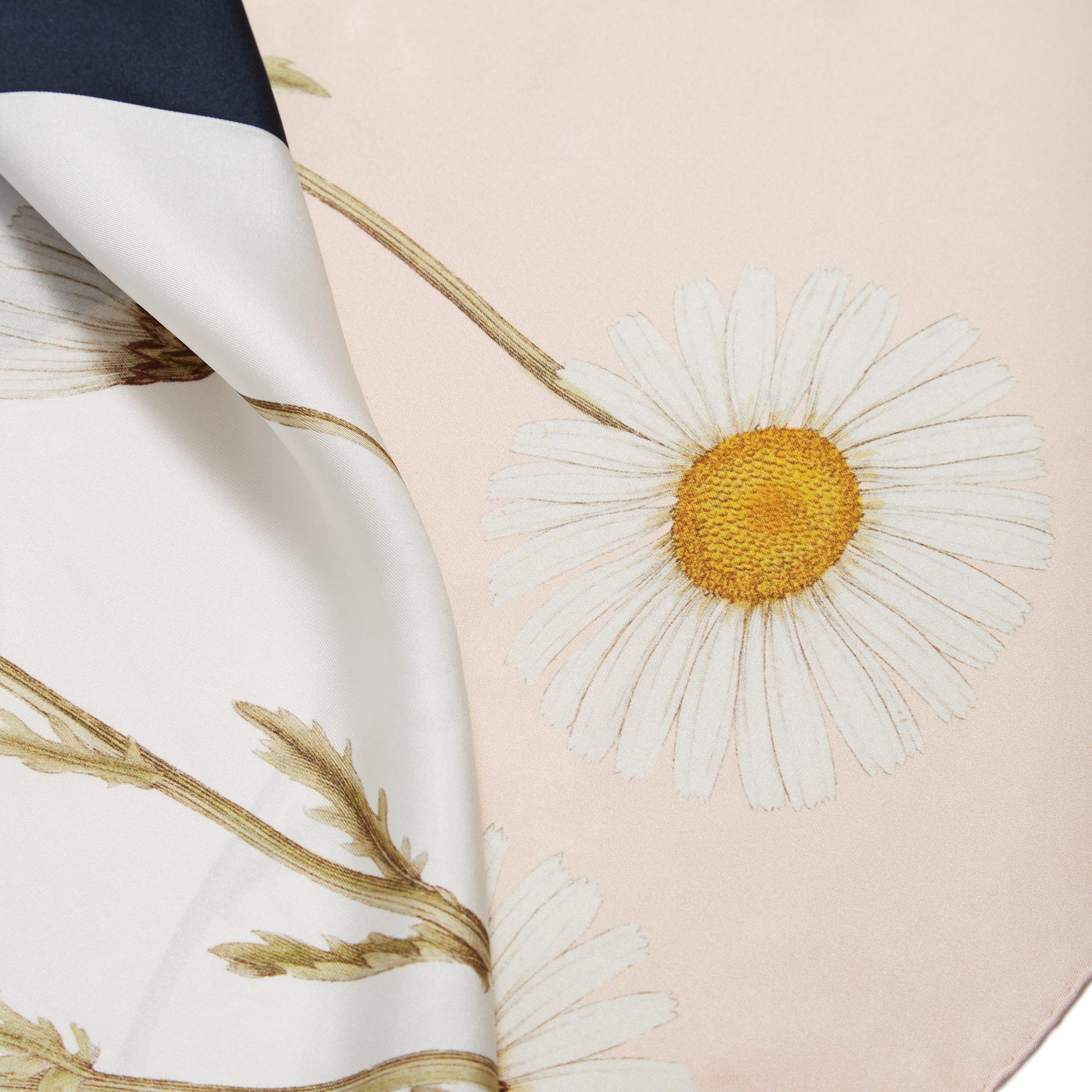 Flora Danica Denmark Four Square Daisy Double silketørklæde 90 Large dobbeltsided scarf Four Square Daisy Pink, Navy, Gray, off-white