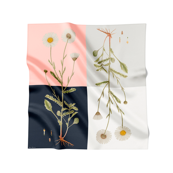 Flora Danica Denmark Four Square Daisy silketørklæde Large scarf Four Square Daisy Pink, Navy, Gray, off-white
