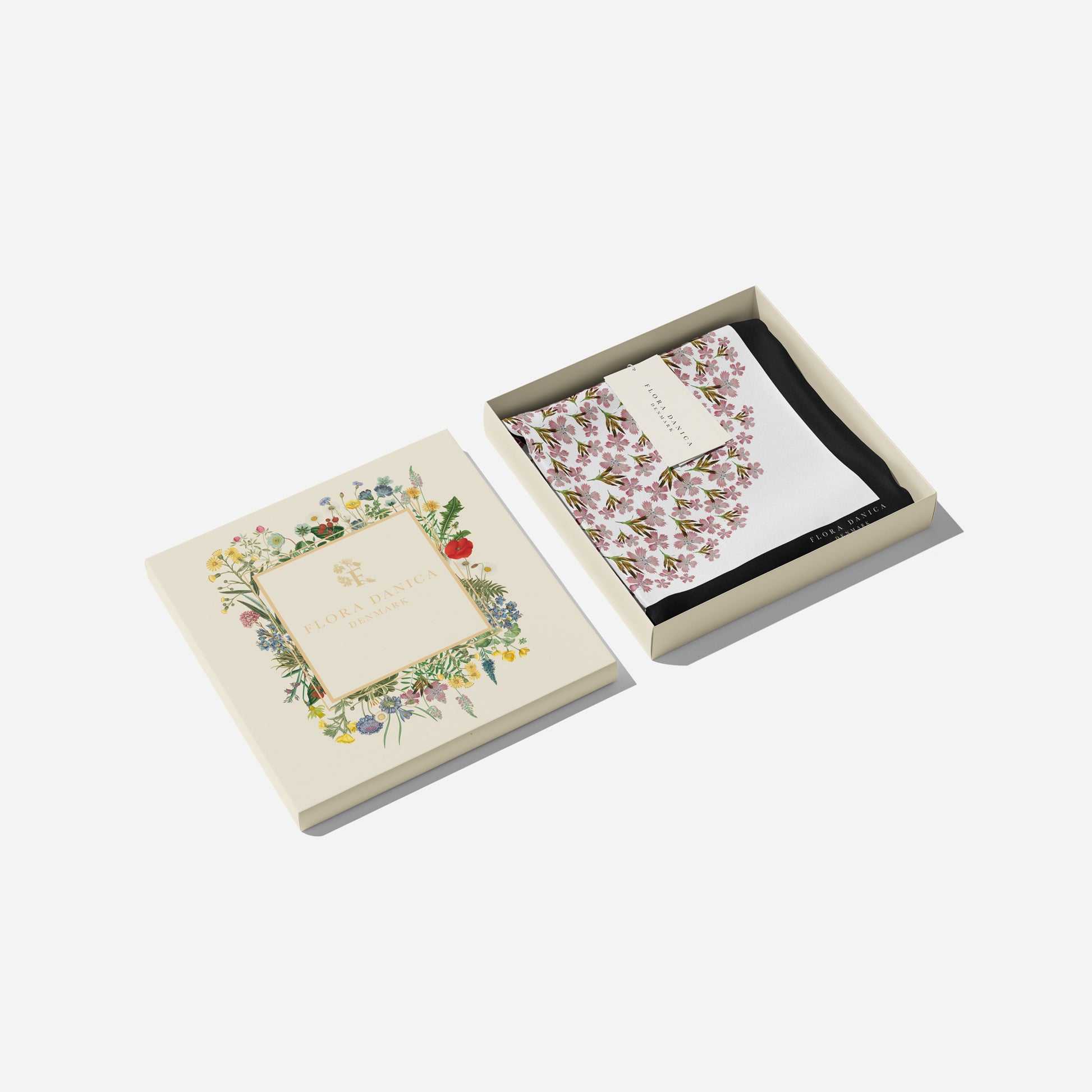 Flora Danica Denmark Geo Blossom silketørklæde Small scarf Geo Blossom Black/white