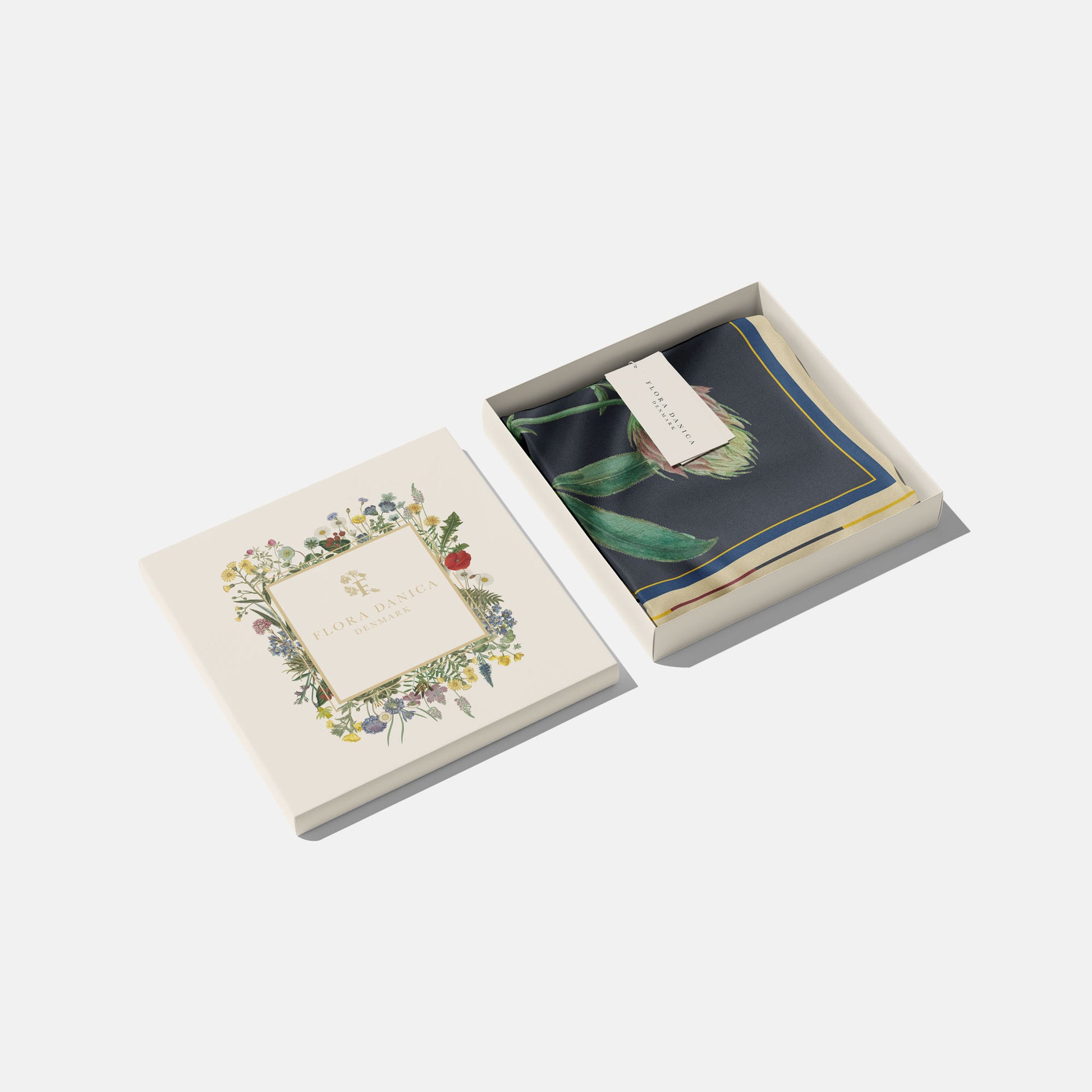 Flora Danica Denmark Trifolium silketørklæde Small scarf Trifolium off-black/yellow