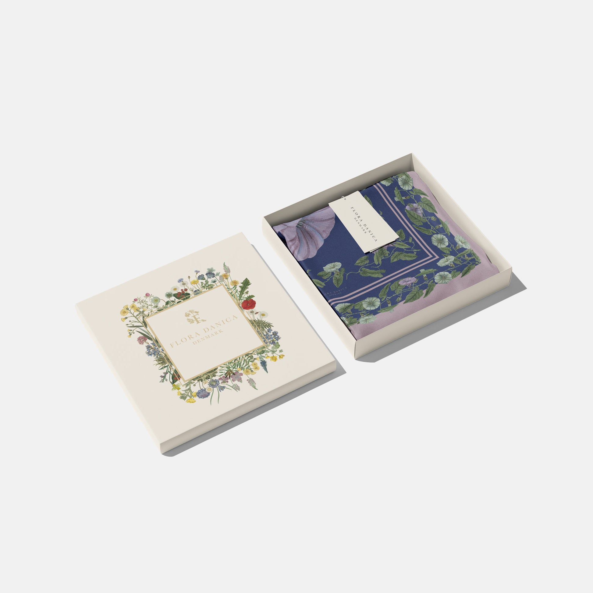 Flora Danica Denmark Violet Nightshade 70 scarf Medium Dobbeltsided scarf Violet-Nightshade purple