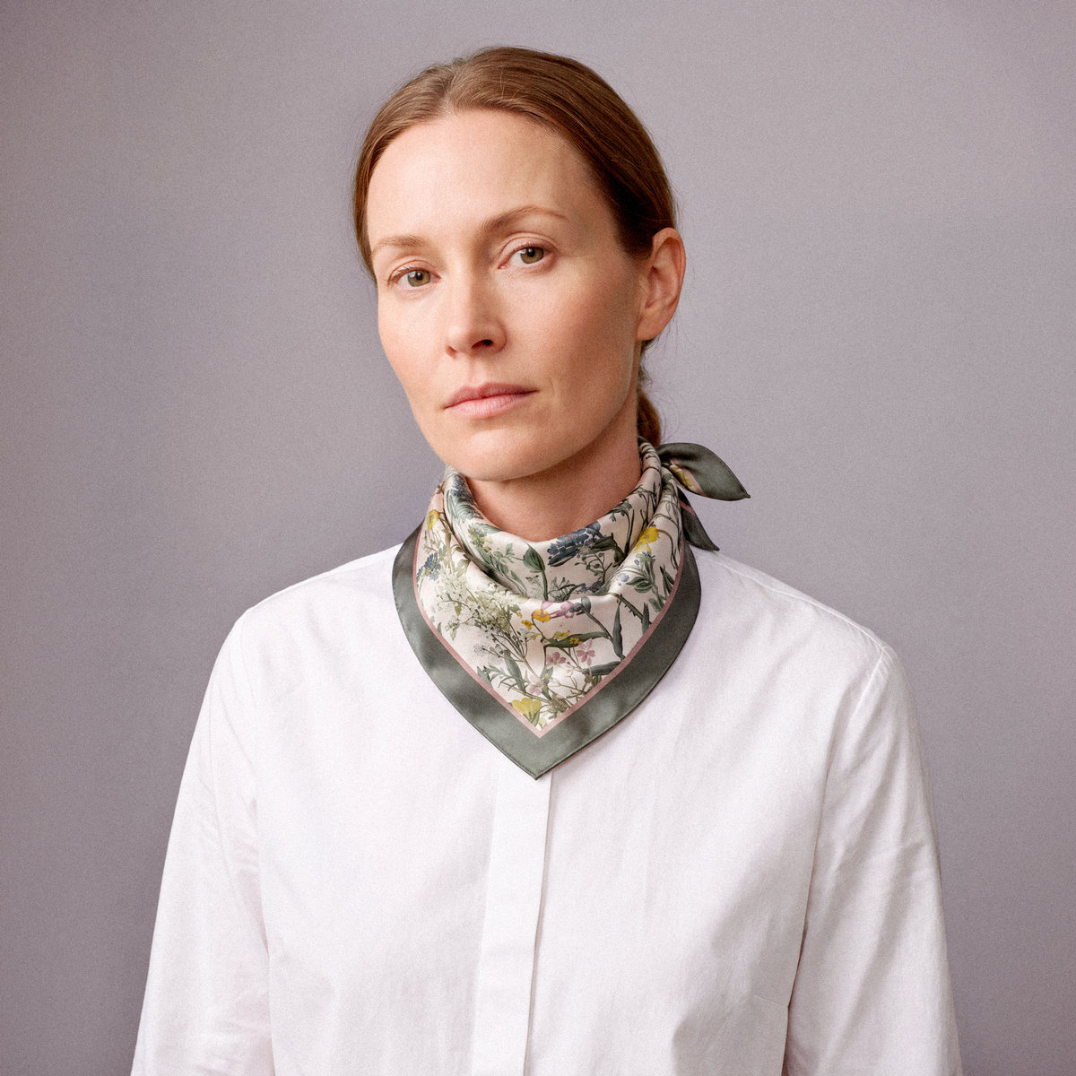 Flora Danica Denmark Wild Bloom 53 silketørklæde Small scarf Wild-Bloom Green