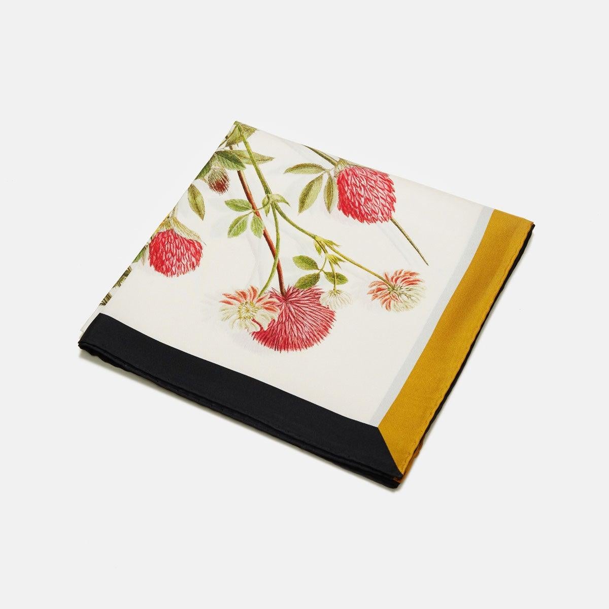 Flora Danica Denmark Yellow Meadow silketørklæde Large scarf Yellow Meadow