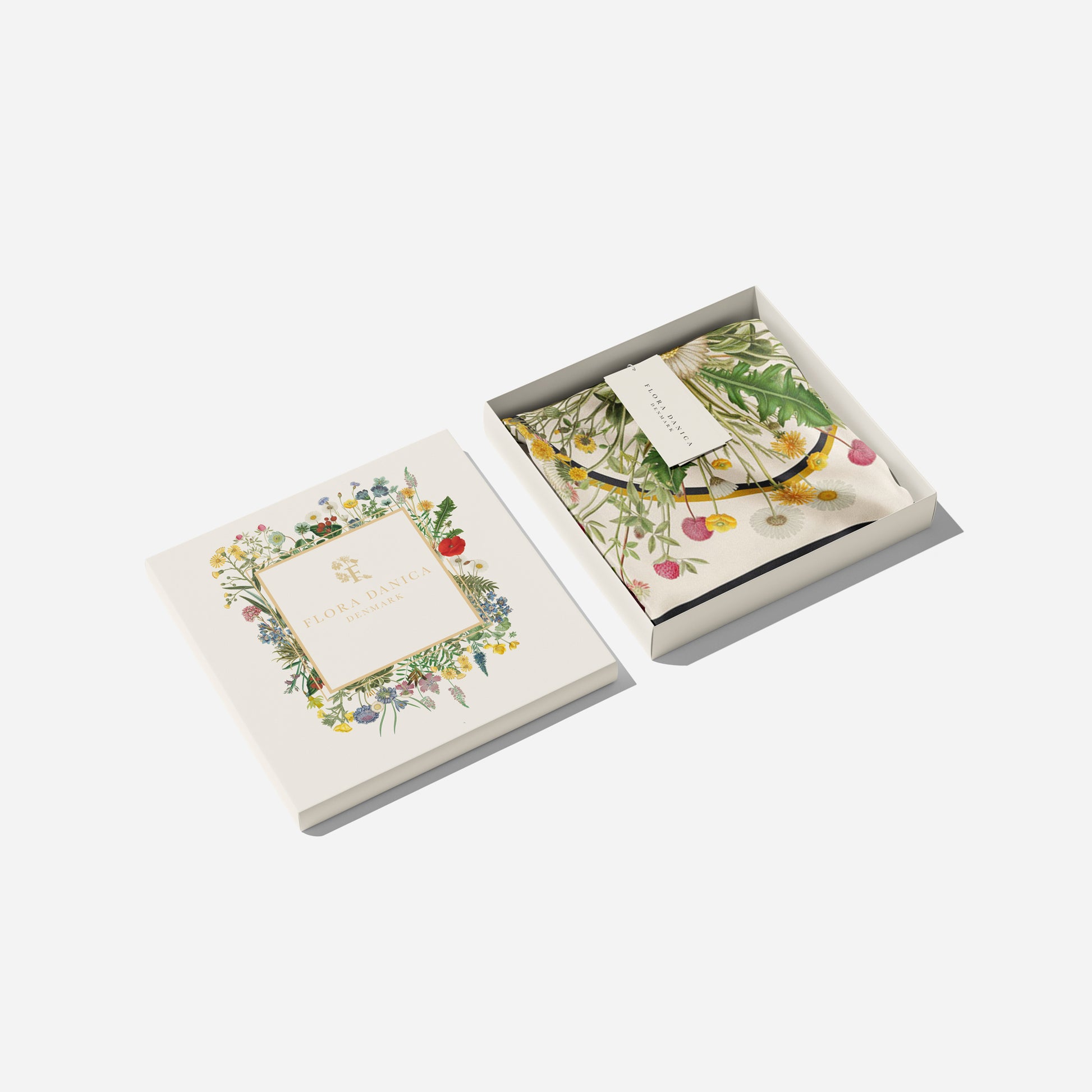 Flora Danica Denmark Yellow Meadow silketørklæde Large scarf Yellow Meadow